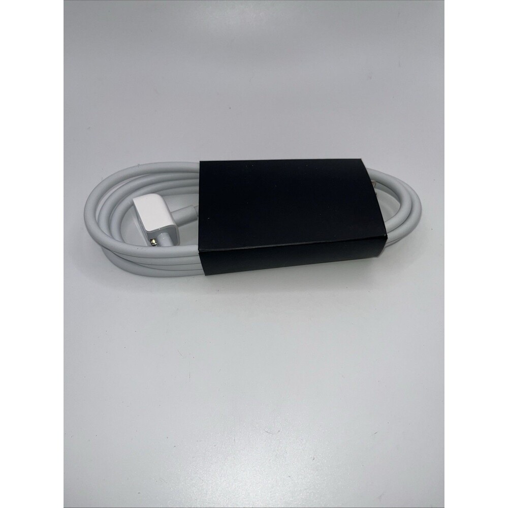 Apple A1 (2.5A 125V) AC Power Adapter US Extension Cable for MagSafe - White